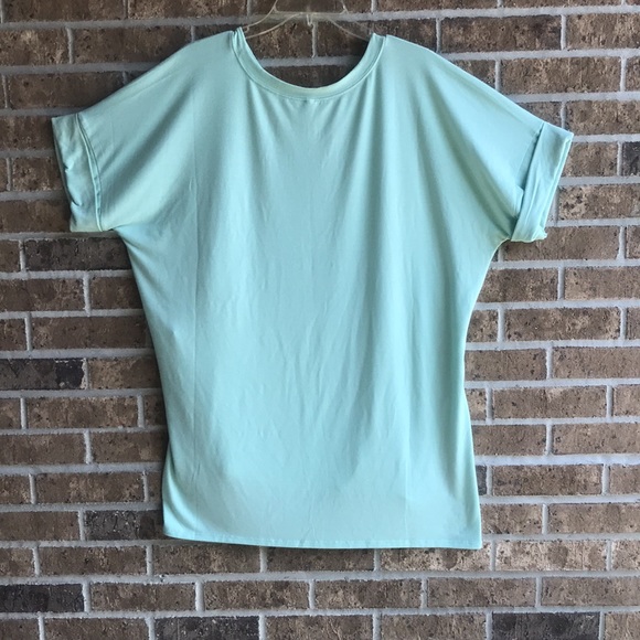 NWOT Zenana Premium T-Shirt - Picture 3 of 9